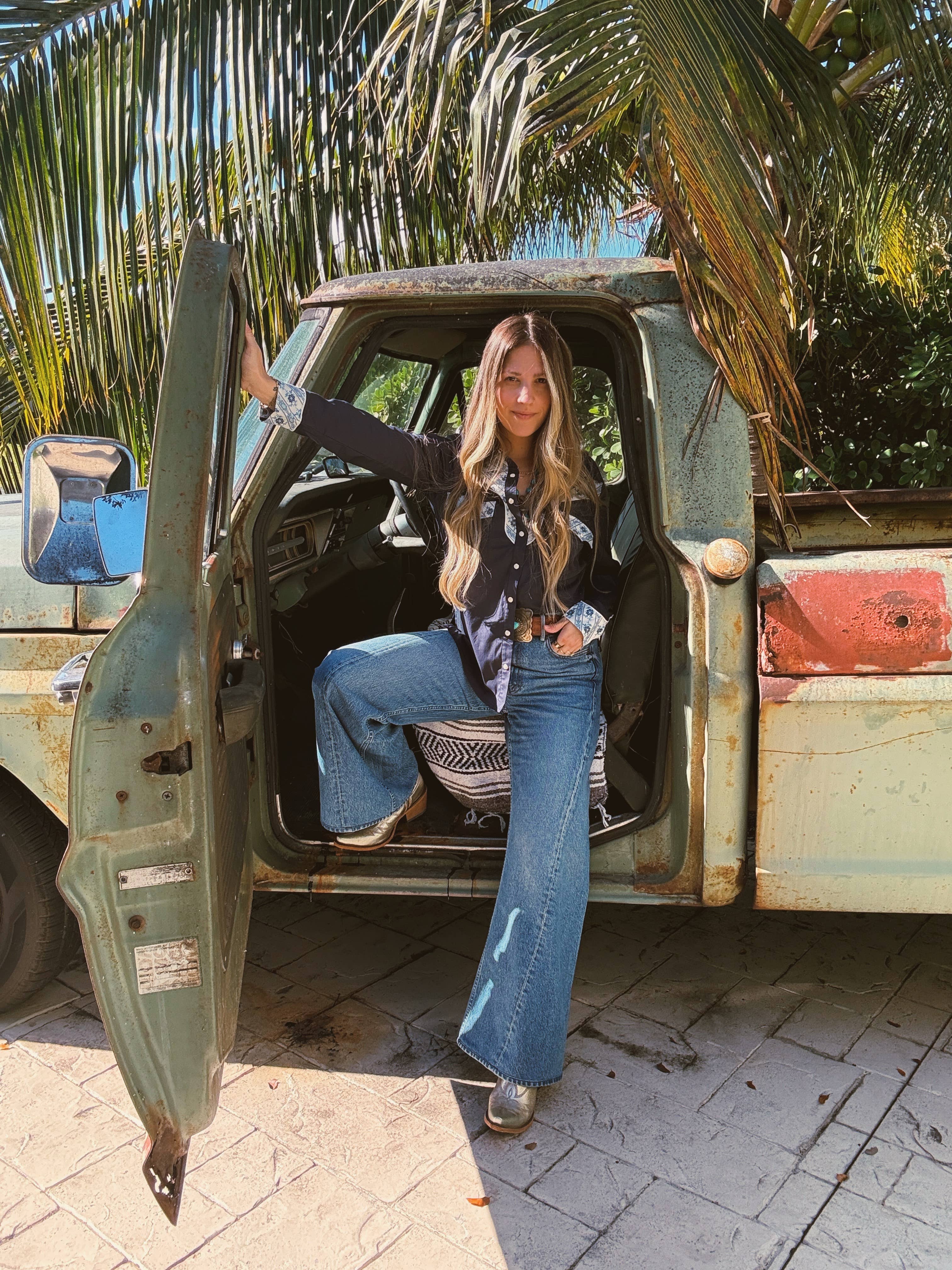 Denim Blue John Wayne Western Pearl Snap Button Up Top In