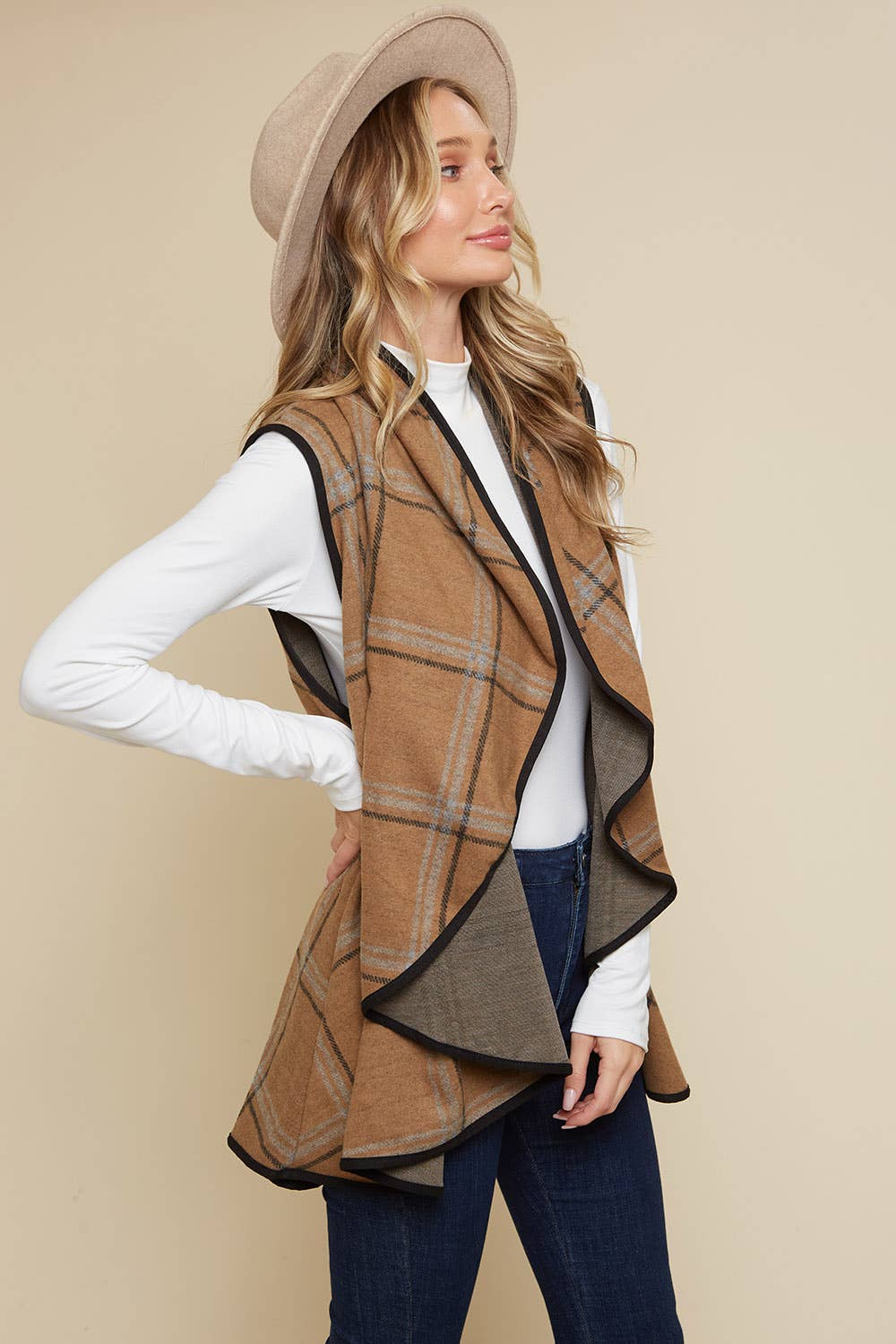 Canyon Winds Plaid Cascade Vest
