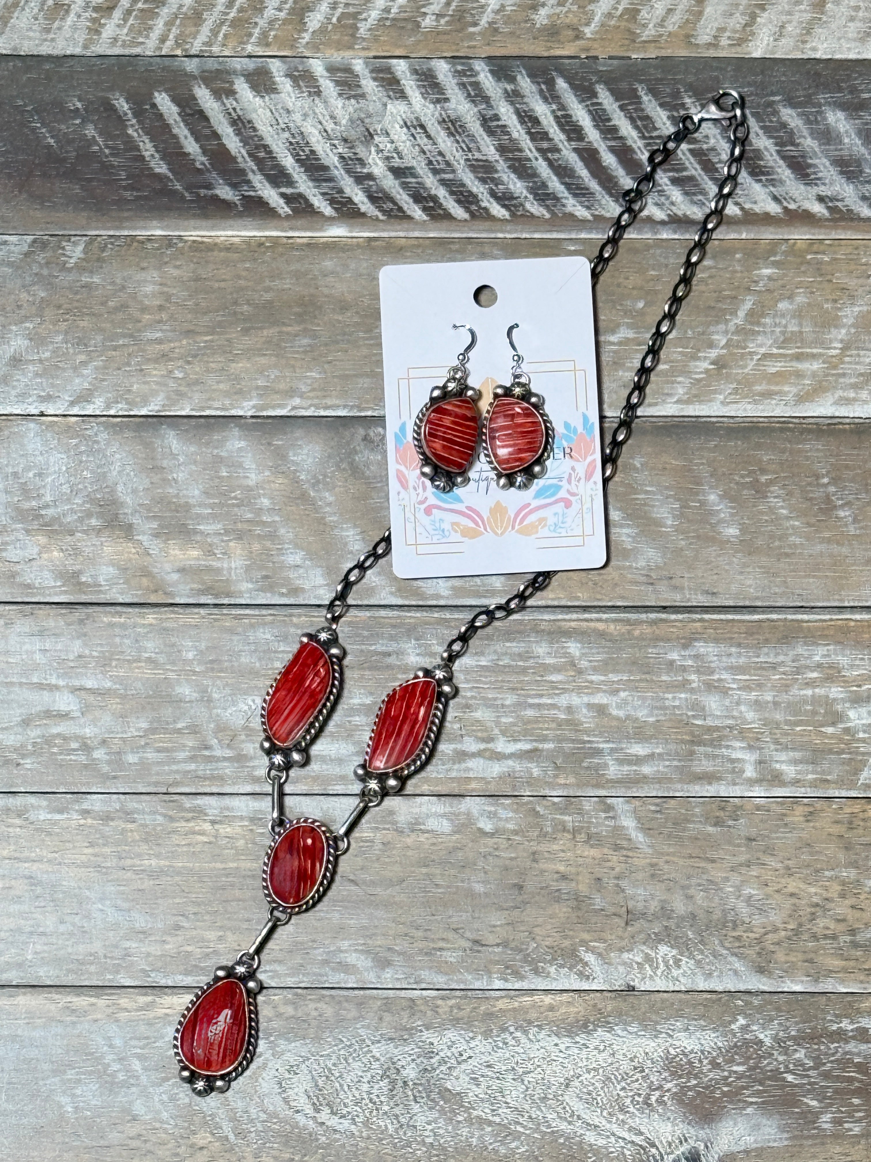 Augustine Largo Red Spiny Oyster Lariat Necklace & Earring Set